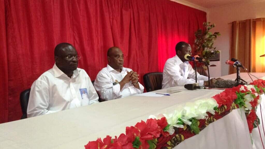 conf20de20presse20ce20matin20de20makoko20a20droite20kolelas20au20centreet-6642815