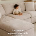 Un canapé moderne et confortable dans un salon chaleureux