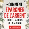 Femme souriante tenant un cochon tirelire pour symboliser l'épargne quotidienne