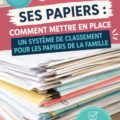 Aperçu d'un bureau bien organisé avec des documents classés