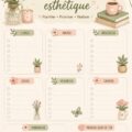 Planificateur hebdomadaire florissant avec des motifs floraux sur un bureau en bois.