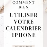 Une femme utilisant l'application calendrier sur son iPhone pour organiser sa journée