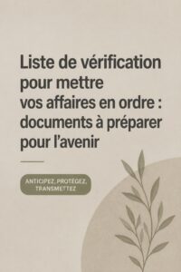 Une femme consultante examine des documents importants pour la planification de son patrimoine.
