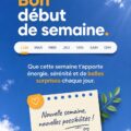 Femme souriante devant un bureau organisé, prête à débuter sa semaine avec énergie.