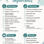 Checklist de documents importants sur un bureau, avec des papiers et stylos
