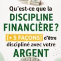 Femme regardant des graphiques financiers, symbolisant la discipline financière.