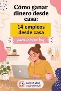 Femme travaillant confortablement chez elle avec un ordinateur portable