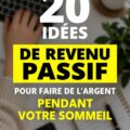 Femme souriante au travail sur ordinateur, développant des idées de revenu passif
