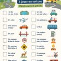 Des enfants jouent à des jeux en voiture pour rendre le trajet amusant.