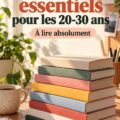 Une femme lisant un livre sur la finance dans un cadre chaleureux.